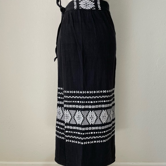 VINTAGE WOVEN COTTON EMBROIDERED MAXI MIDI WRAP SKIRT - Picture 6 of 11